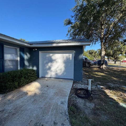 1821 KIM ACRES LANE, Dover, FL 33527