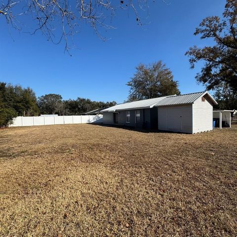 1821 KIM ACRES LANE, Dover, FL 33527