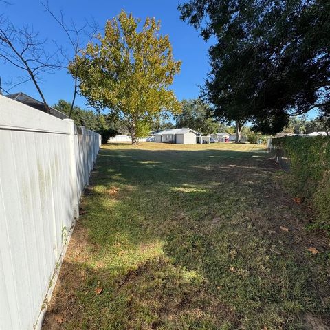 1821 KIM ACRES LANE, Dover, FL 33527