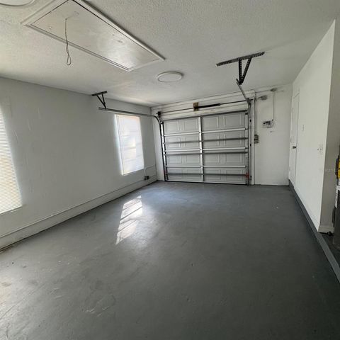 1821 KIM ACRES LANE, Dover, FL 33527