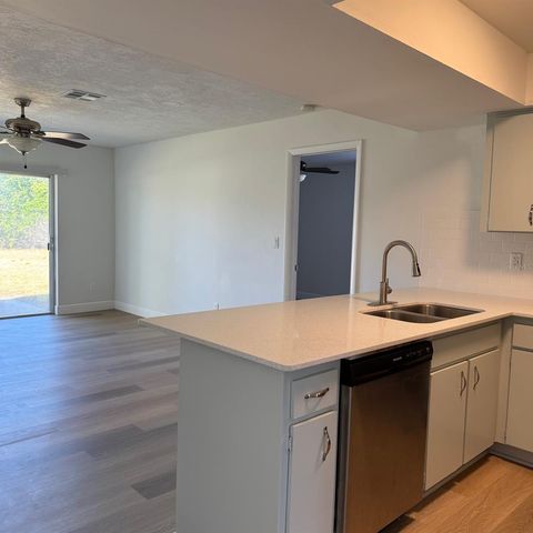 1821 KIM ACRES LANE, Dover, FL 33527