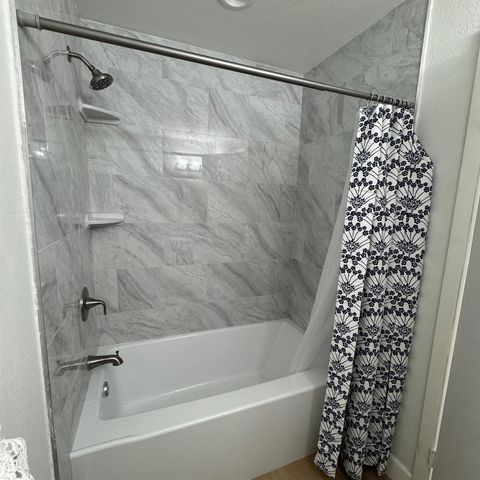 1821 KIM ACRES LANE, Dover, FL 33527