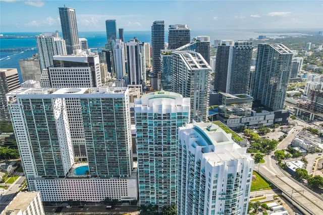 41 SE 5th St 807, Miami, FL 33131