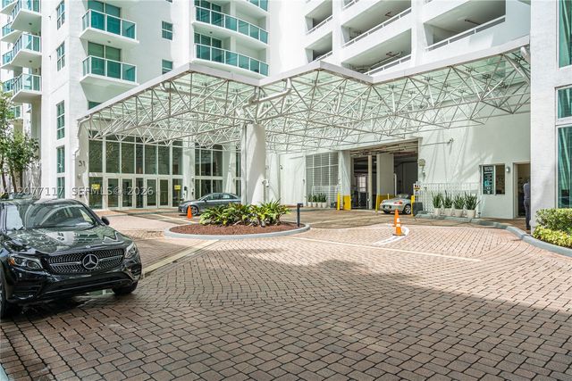 41 SE 5th St 807, Miami, FL 33131