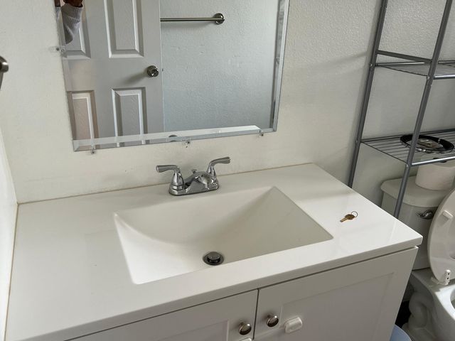 6808 Burdett Way, Sacramento, CA 95823