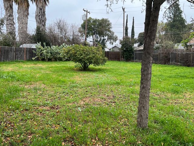 6808 Burdett Way, Sacramento, CA 95823