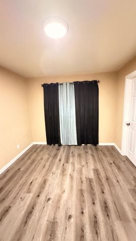 6808 Burdett Way, Sacramento, CA 95823