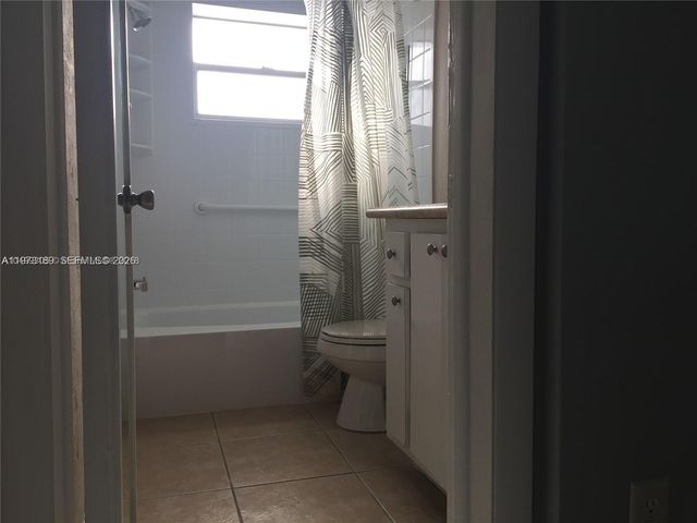 901 S Surf Rd 402, Hollywood, FL 33019