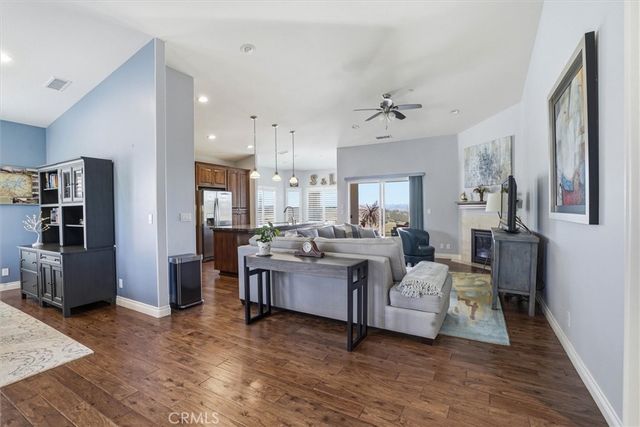 3180 Lakeside Village, Paso Robles, CA 93446