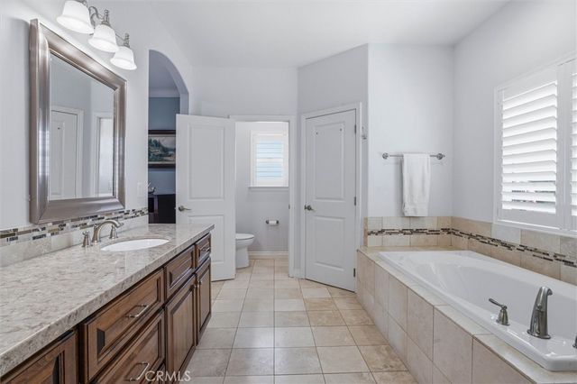 3180 Lakeside Village, Paso Robles, CA 93446