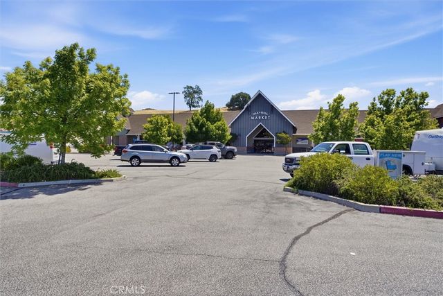3180 Lakeside Village, Paso Robles, CA 93446