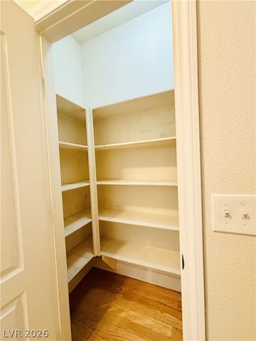10716 Manchester Park Drive, Las Vegas, NV 89141