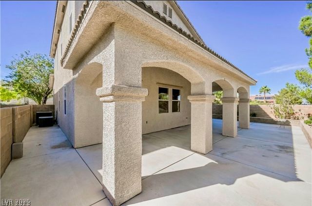 10716 Manchester Park Drive, Las Vegas, NV 89141