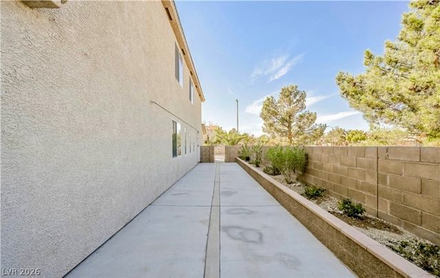 10716 Manchester Park Drive, Las Vegas, NV 89141