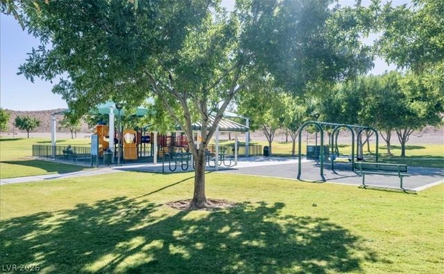 10716 Manchester Park Drive, Las Vegas, NV 89141