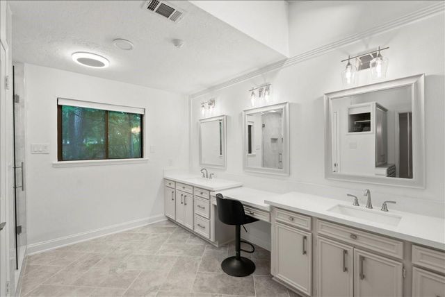 2802 Valley Manor Drive, Houston, TX 77339