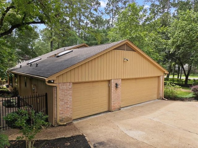 2802 Valley Manor Drive, Houston, TX 77339