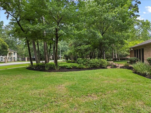 2802 Valley Manor Drive, Houston, TX 77339