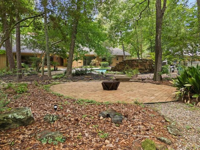 2802 Valley Manor Drive, Houston, TX 77339