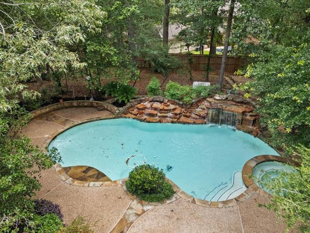 2802 Valley Manor Drive, Houston, TX 77339
