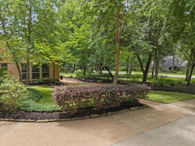 2802 Valley Manor Drive, Houston, TX 77339