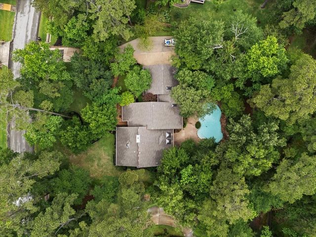 2802 Valley Manor Drive, Houston, TX 77339