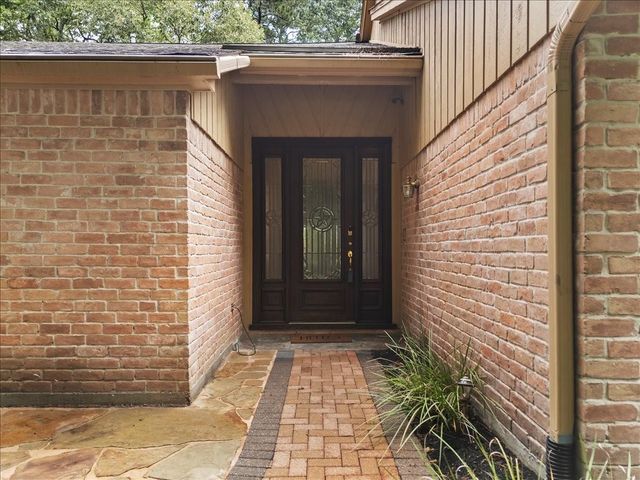 2802 Valley Manor Drive, Houston, TX 77339