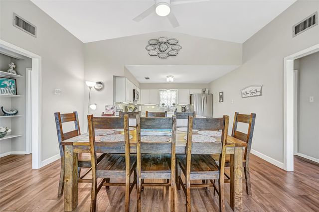 21600 Zachary Drive, Galveston, TX 77554