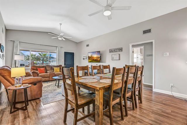 21600 Zachary Drive, Galveston, TX 77554