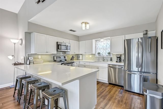 21600 Zachary Drive, Galveston, TX 77554