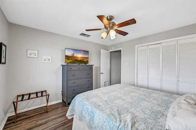 21600 Zachary Drive, Galveston, TX 77554