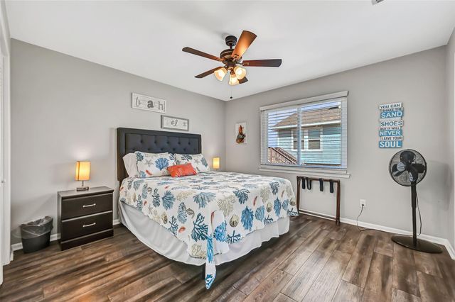 21600 Zachary Drive, Galveston, TX 77554