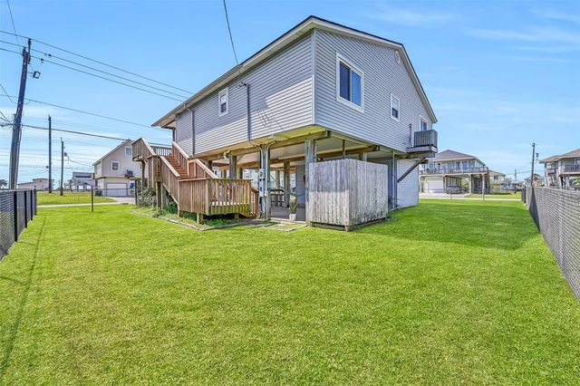 21600 Zachary Drive, Galveston, TX 77554