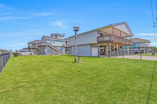 21600 Zachary Drive, Galveston, TX 77554