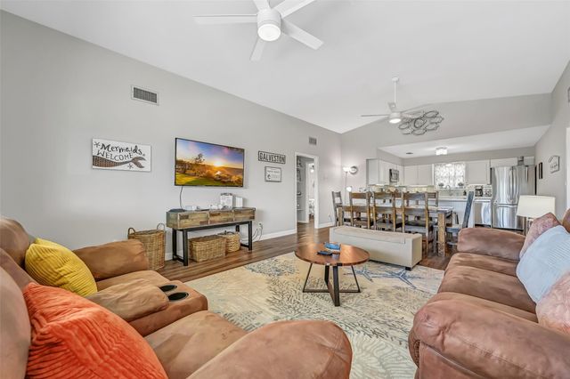 21600 Zachary Drive, Galveston, TX 77554