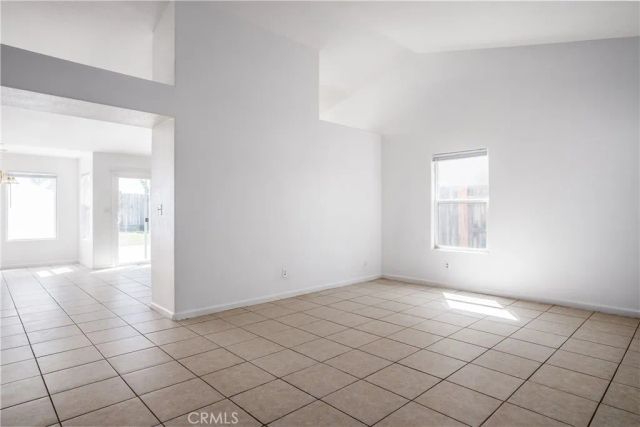 2658 N Drake, Merced, CA 95348