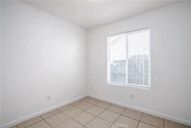 2658 N Drake, Merced, CA 95348