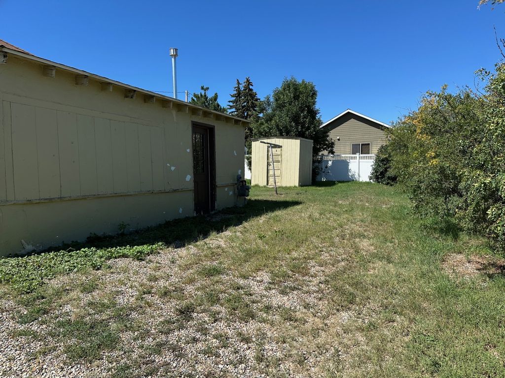 256 1st Avenue SE, Shelby, MT 59474 photo 23