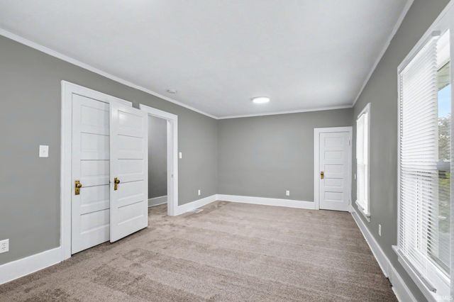 328 Parkovash Avenue, South Bend, IN 46617