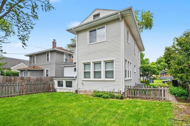 328 Parkovash Avenue, South Bend, IN 46617