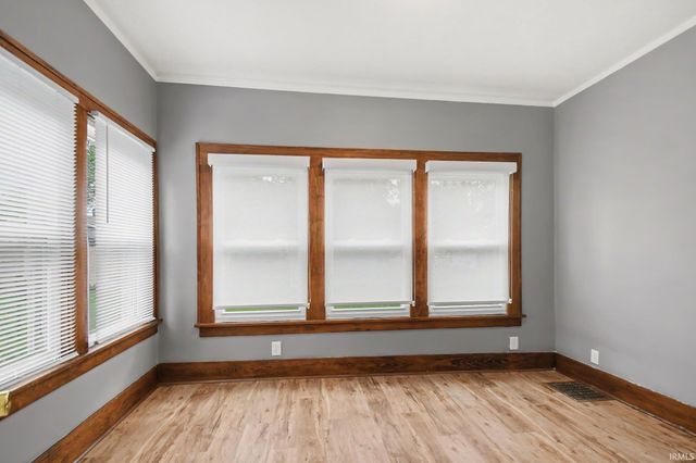 328 Parkovash Avenue, South Bend, IN 46617