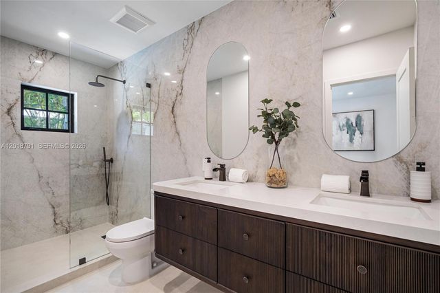 1037 Sevilla Ave, Coral Gables, FL 33134