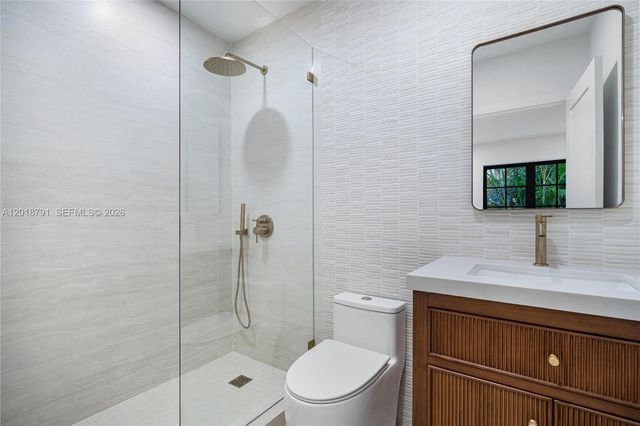 1037 Sevilla Ave, Coral Gables, FL 33134