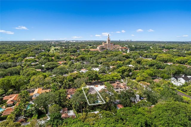 1037 Sevilla Ave, Coral Gables, FL 33134