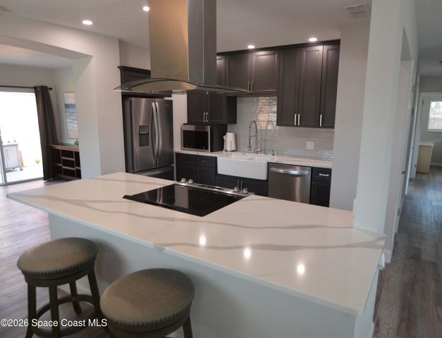 134 E Grant Avenue, Cocoa Beach, FL 32931