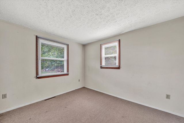 175 SYCAMORE ST, Rocky Mount, VA 24151