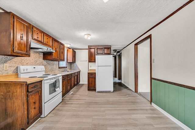 175 SYCAMORE ST, Rocky Mount, VA 24151