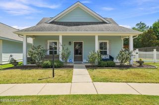 208 Legacy Boulevard, Hattiesburg, MS 39402