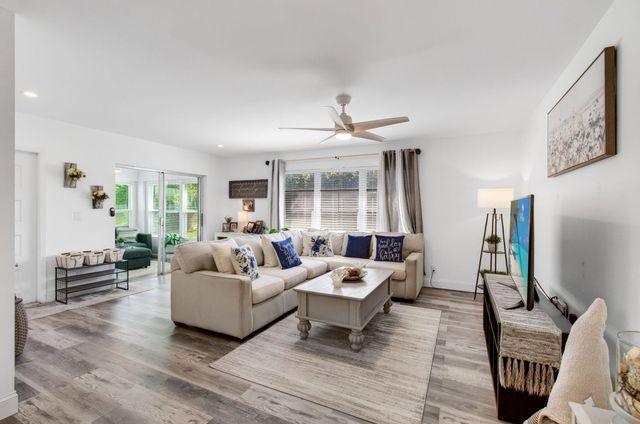 5025 Lakefront Boulevard A, Delray Beach, FL 33484