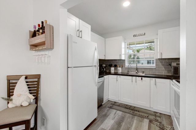 5025 Lakefront Boulevard A, Delray Beach, FL 33484